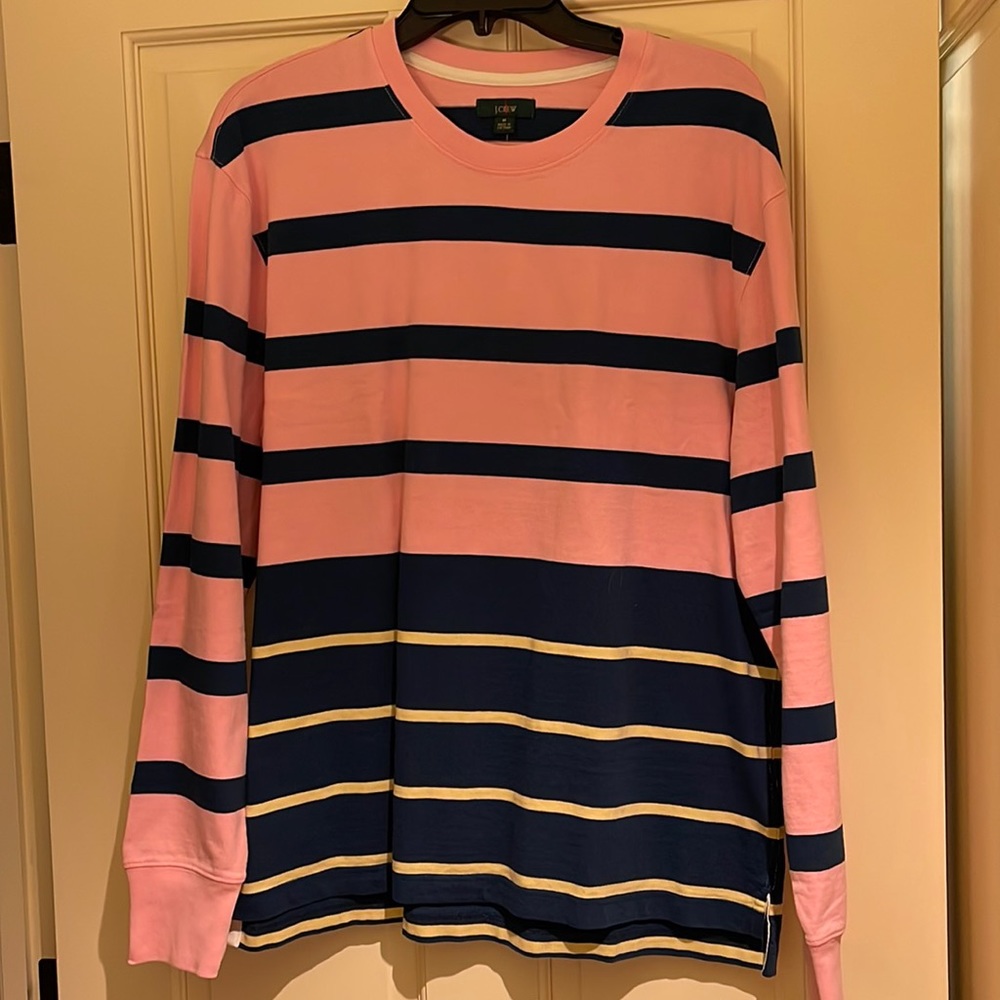 NWT mens striped tee